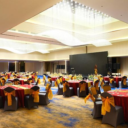 Pentacity Hotel Balikpapan Extérieur photo