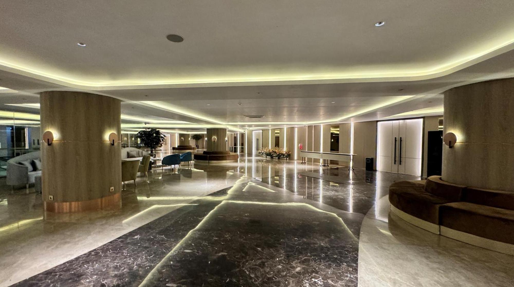 Pentacity Hotel Balikpapan Extérieur photo