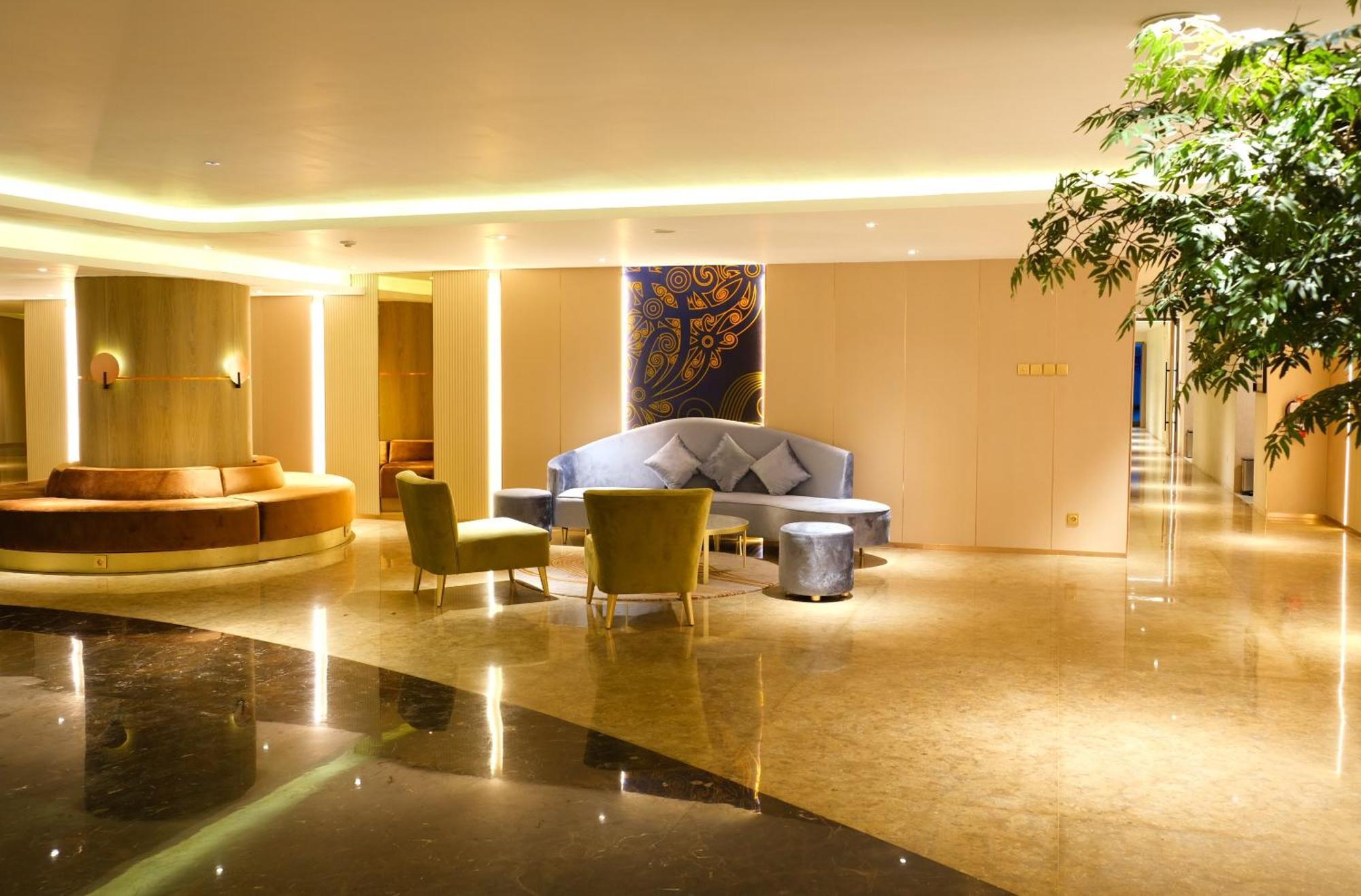 Pentacity Hotel Balikpapan Extérieur photo