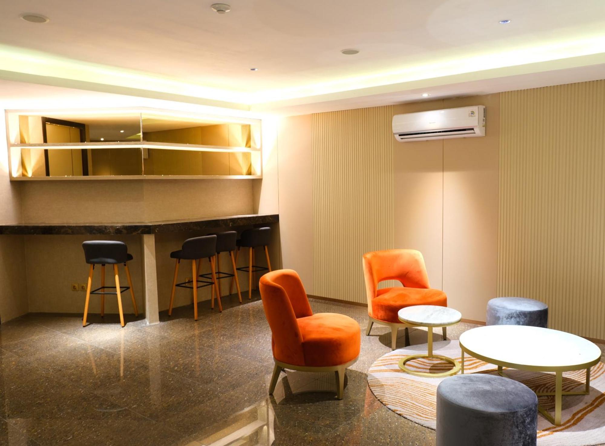 Pentacity Hotel Balikpapan Extérieur photo